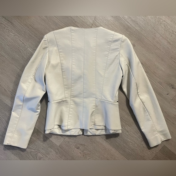 Jacket - Picture 2 of 3